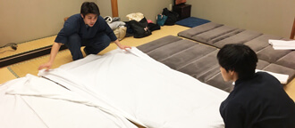 裏方業務