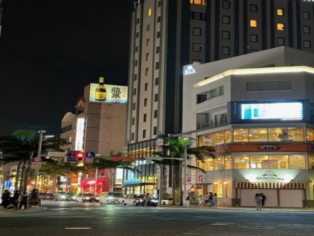 国際通りすぐ近くなので美味しい物もたくさんっ♪♪