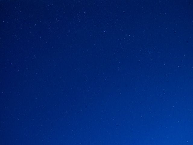 秋冬は空気が澄んでいるので夜には綺麗な星が見えそうですね！