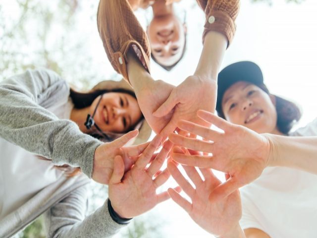 自然な茶髪OK！シフトや勤務時間は相談下さい。