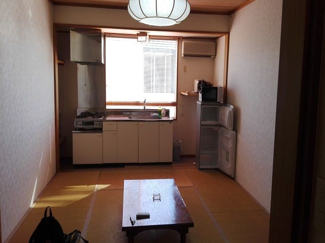 寮は人気のトイレ風呂付の1Rタイプ！