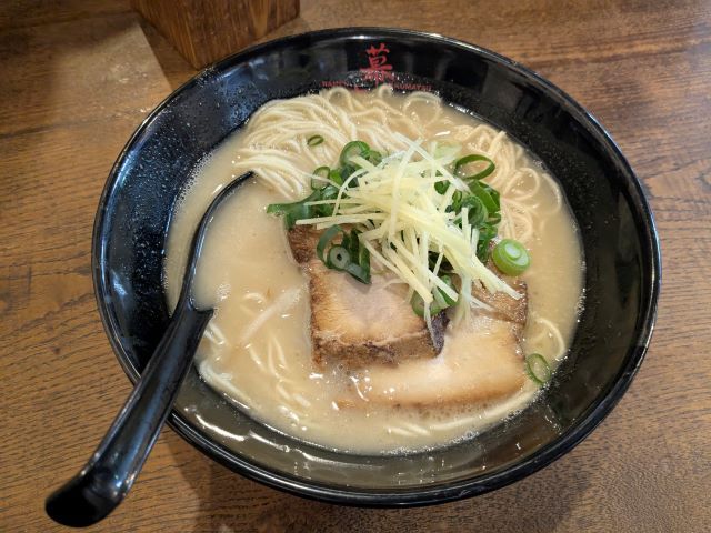 白良浜通りに沿いのラーメン店もいいですよ♪