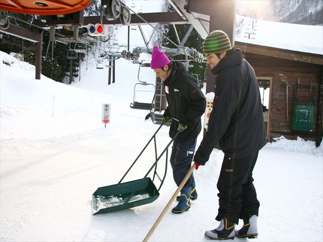 キッズパークでのお仕事です。
お子様好きの方必見です！