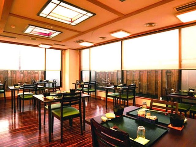 お食事処での配膳をメインにお仕事していただきます★