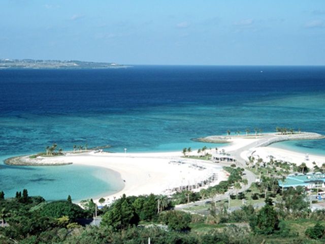 ★エメラルドグリーンの海★マリンアクティビティも充実のエリアです