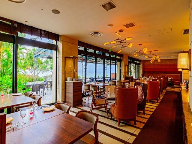 地元民からも人気の高いレストランなので安定稼働です♪