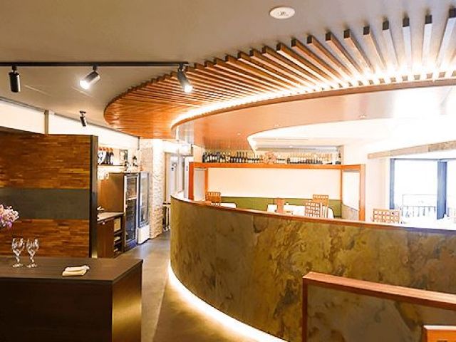 館内に和洋のレストランが☆配膳のお仕事がメインです♪