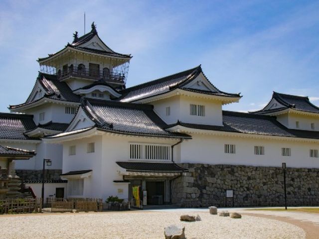 観光の拠点に便利な施設
周辺環境も良くお勧めです!