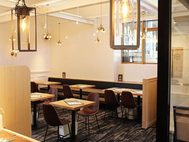 オシャレすぎるラーメン屋でのお仕事！