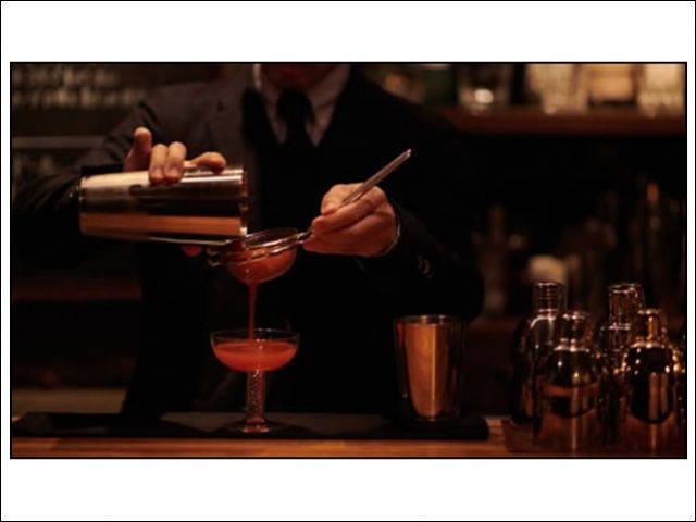 バーテンダーのお仕事です♪