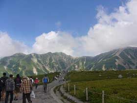 富山県は自然がたくさん！お休みの日は観光も楽しめますよ(^▽^)/