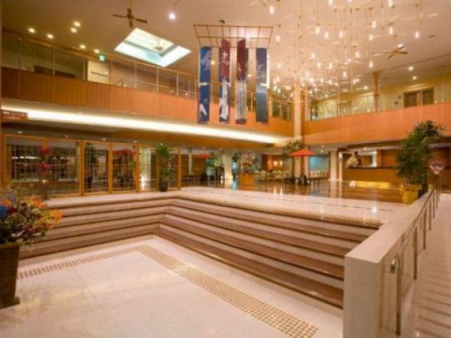 ナイトフロントの急募！
深夜料金もつくから稼げます！