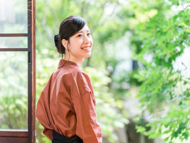 人気の仲居業務！！