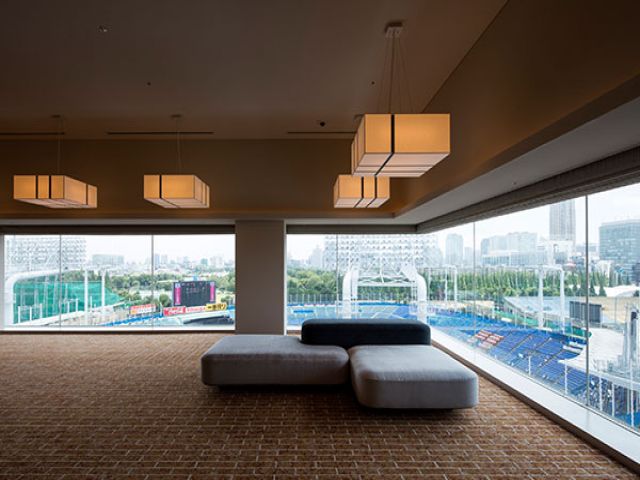 ロビーから球場内が見えるほど近い場所にあり、野球ファン必見♪