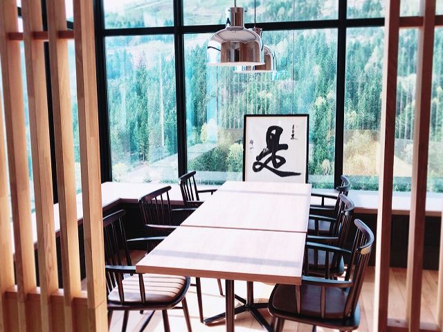 タワー最上階！絶景広がるレストランで全般業務♪