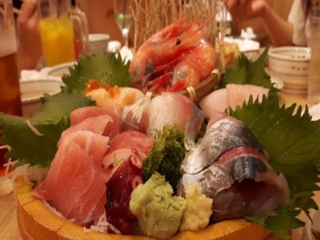 皆生温泉は海の幸が有名！是非休日には食べ歩きもしてみて下さい♪