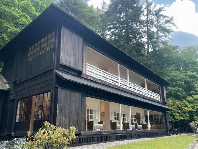 中禅寺湖を見渡せるおしゃれカフェでのお仕事です！