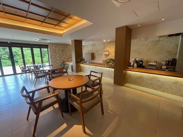 宮古島の隠れ家的ヴィラでのお仕事です。洗練された素敵な空間が職場です♪