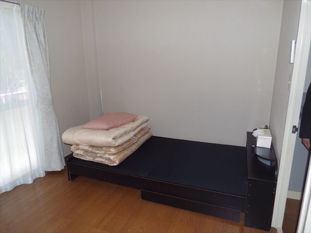 寮はお風呂トイレ付の社員寮◇
ケトルや電子レンジもあって自炊もOK！！