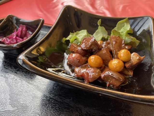 山梨では桃をふんだんに使ったピザも有名です！
フルーツはどれも新鮮なのでぜひ！