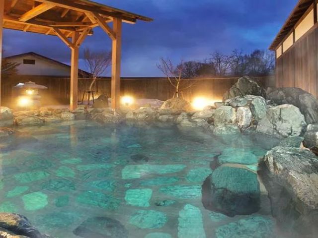 ホテル館内の温泉入浴が可能です！日々の疲れをゆっくり癒して下さい！