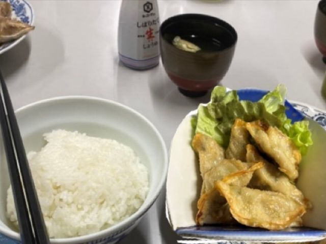 出勤日は賄付きです！