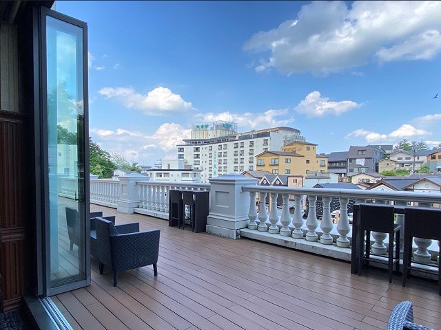 開放的なテラス！湯畑が目の前です！！！