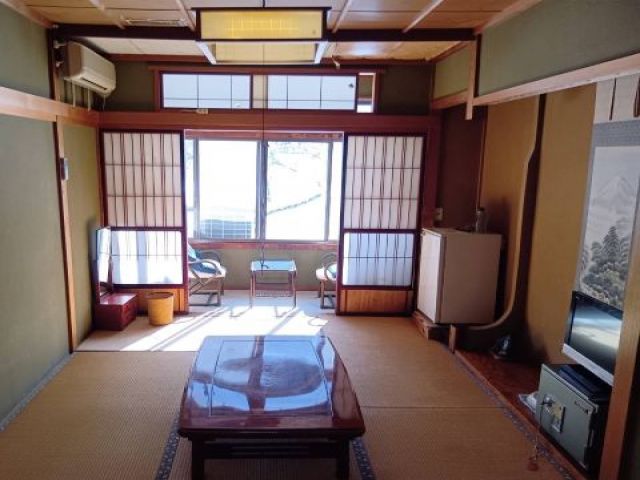 寮のお写真はこちらです♪
個室のためプライベート時間もしっかり確保できます。