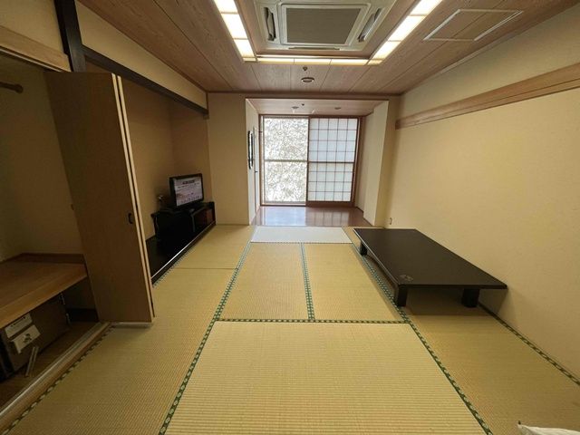 和室寮になります♪元々宿泊施設として使っていた建物です。