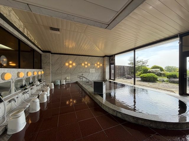 寮は客室寮を完備！！
館内大浴場の利用も可能です！
