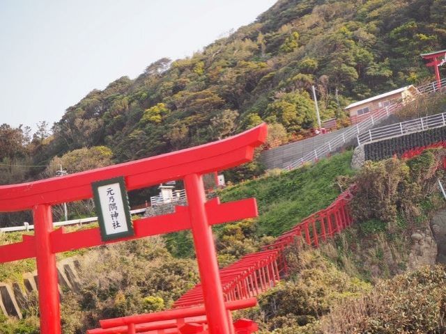 SNSでよく見る赤い鳥居♪