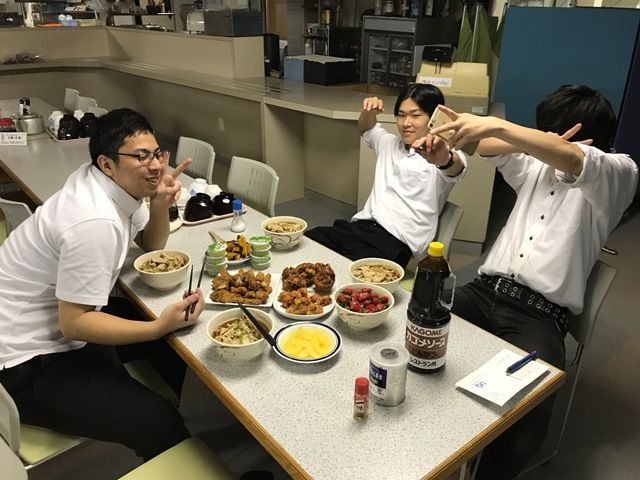 食事もおいしいです！！