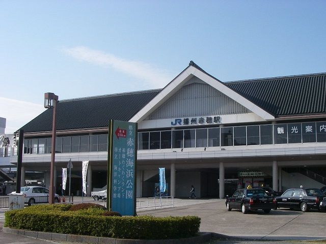 駅近くでラクラク！！