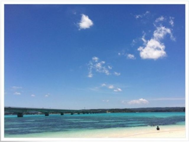 国頭村の透明感抜群なビーチが目の前に♪♪
ホテル内のビーチ監視のお仕事です！！