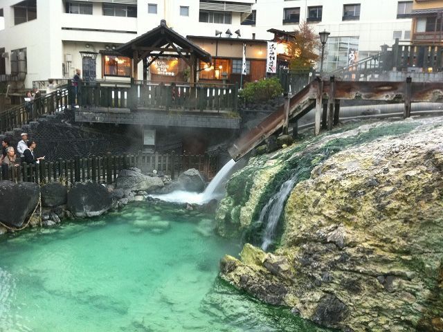 ☆草津の中心地、『湯畑』です。近くには足湯もあるので是非温まってみて下さい☆