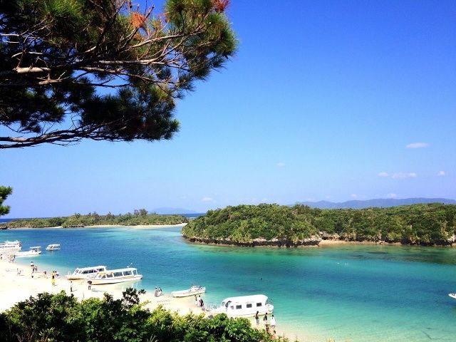 休日は島内観光や離島巡りで石垣島を是非堪能してください！