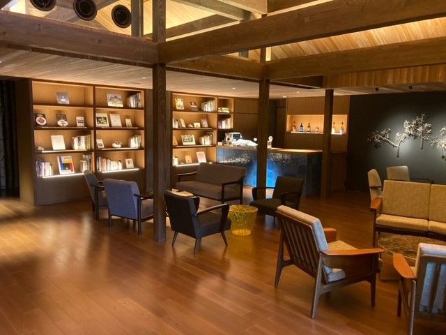 施設のロビー！とても綺麗な施設です！