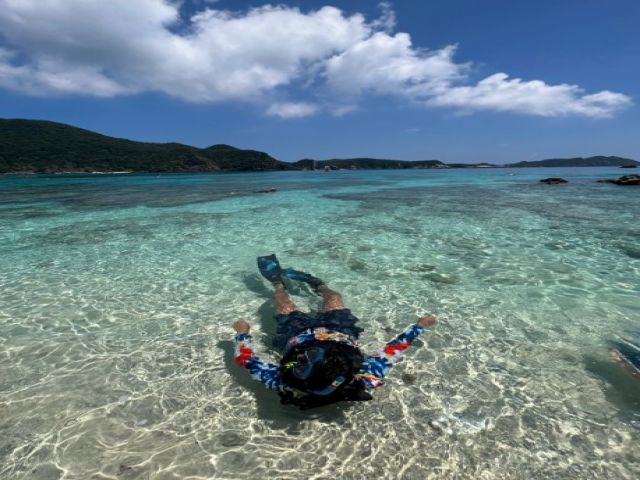 阿波連ビーチまで徒歩圏内！！
シュノーケルガイドとしても勤務頂けます！！
