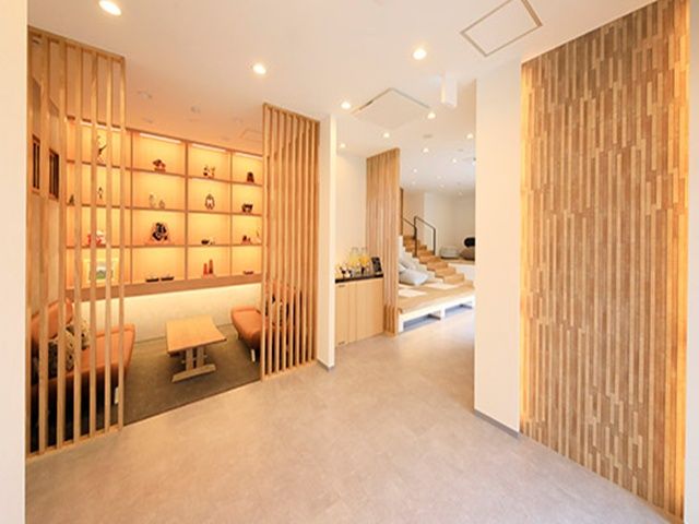 解放感抜群のラウンジ