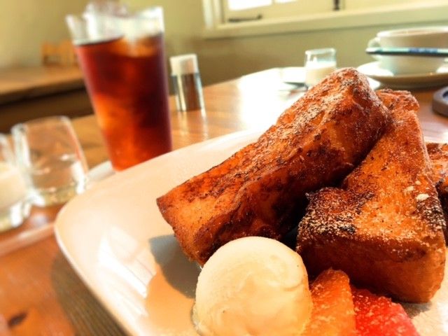 オシャレなカフェが近くにあります！！