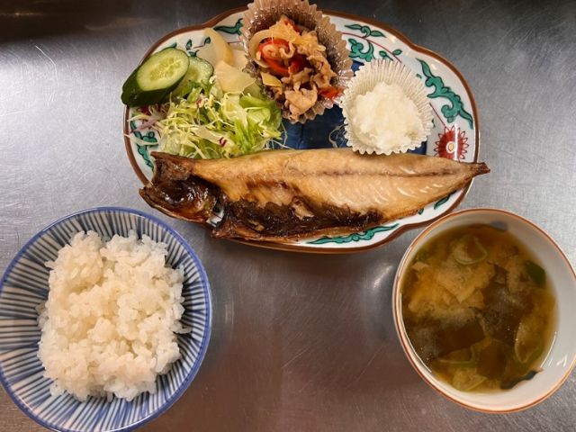 美味しい食事提供あり！！