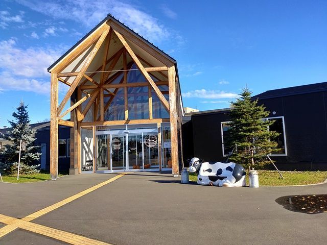 最寄りにある飲食店も入った道の駅です！