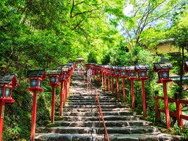 貴船神社も目と鼻の先！SNSで有名な「水占みくじ」で今年の運勢占いましょ♪