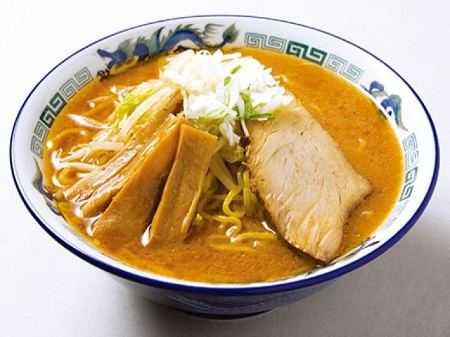 お店は新千歳空港内のラーメン屋です♪