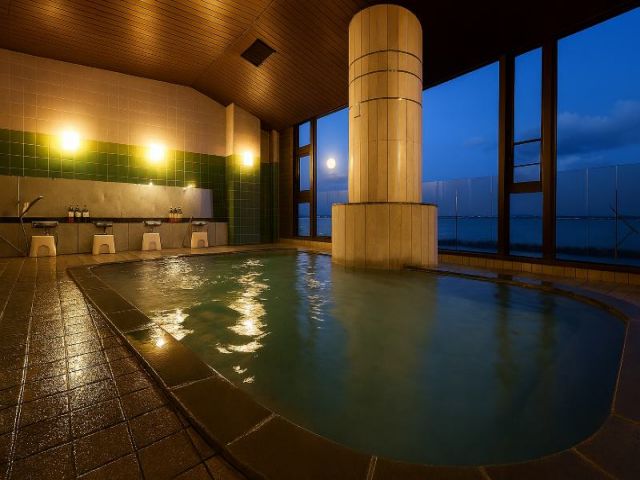 泉質最高の温泉入浴が出来ます。美肌の湯・美人の湯とも呼ばれているみたいです。