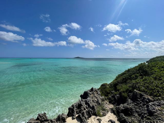 《与那覇前浜ビーチ》なんとこの景色が勤務先の目の前に広がっています！！