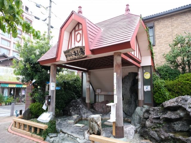 街中にある足湯スポットです！