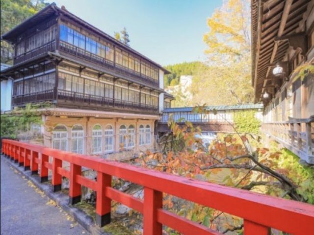 昭和のレトロな雰囲気が残っている「四万温泉」！！