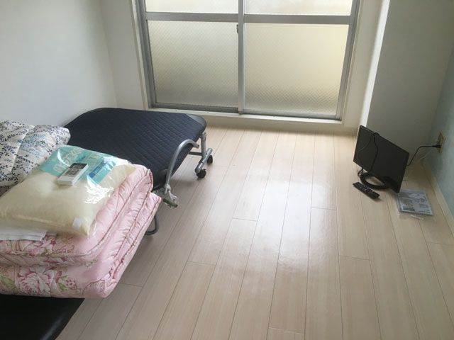 トイレ、お風呂付の個室寮になります。職場まで徒歩数分です。