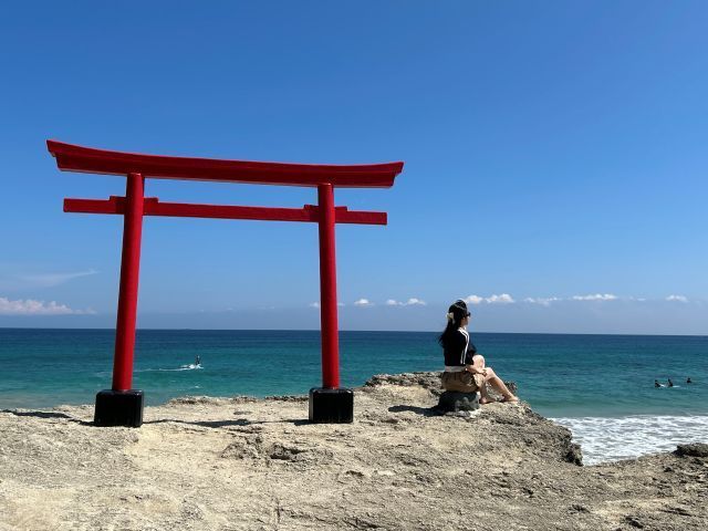 海が目の前のホテルでのお仕事です！周辺も何でもそろっておりすごくお仕事しやすい環境ですよ♪